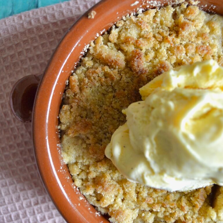 apple rhubarb crumble