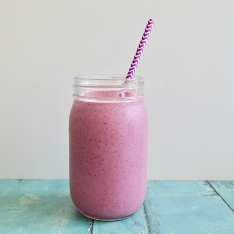 blueberry pineapple smoothie