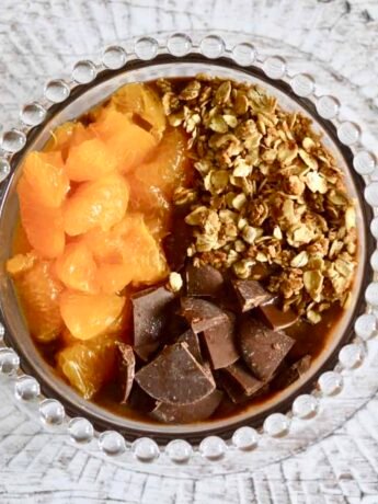 chocolate orange smoothie bowl