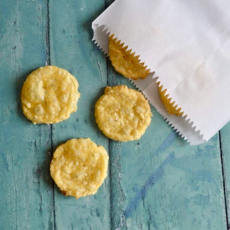 mini cheese crackers