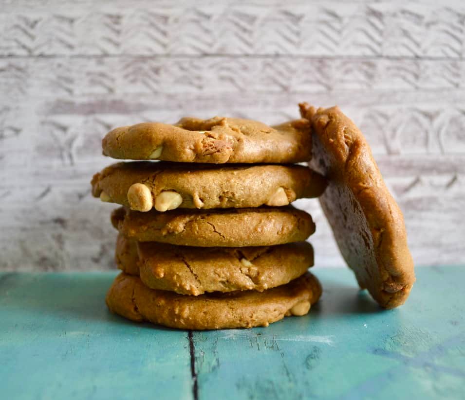spiced white chocolate cookies