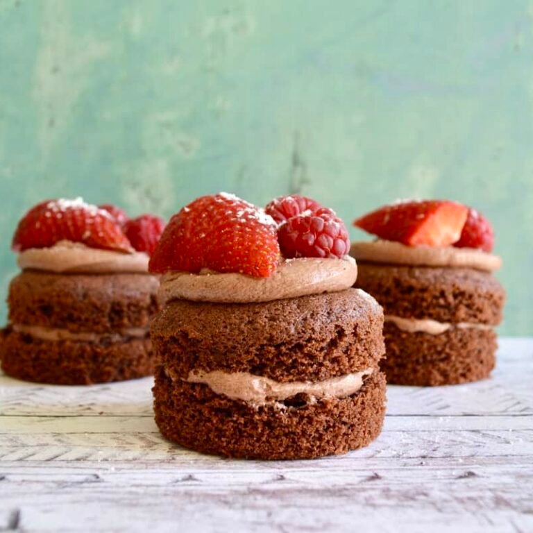 chocolate berry cake