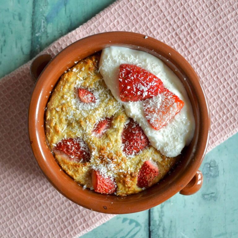 strawberry coconut oats