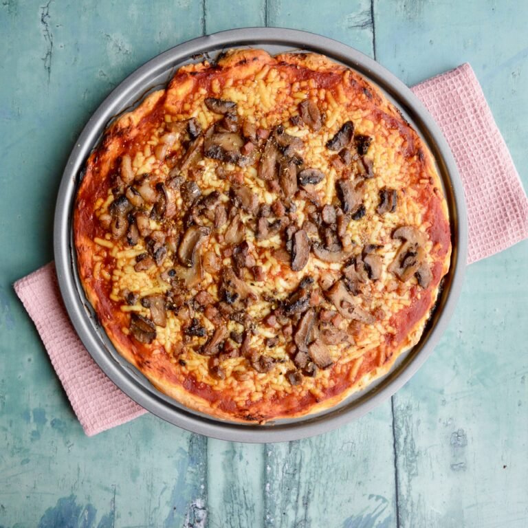 pancetta mushroom pizza