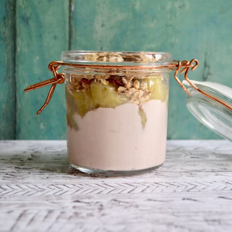 rhubarb granola pots