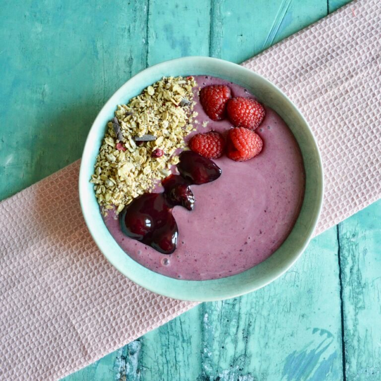 cherry banana smoothie bowl